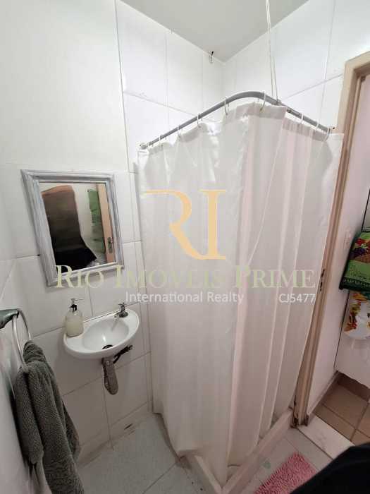 BANHEIRO DE SERVIÇO. - 23