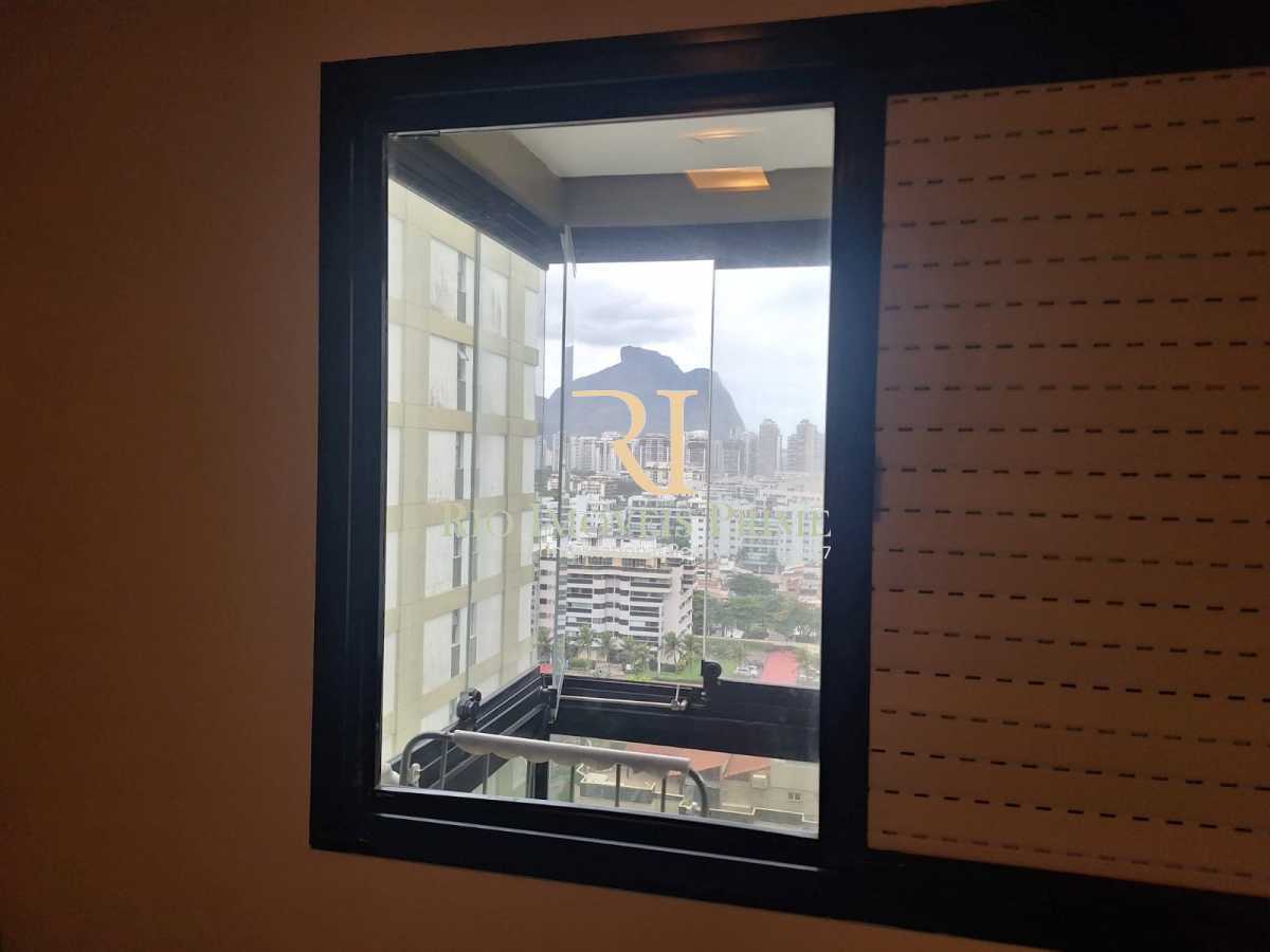 VISTA QUARTO. - 9