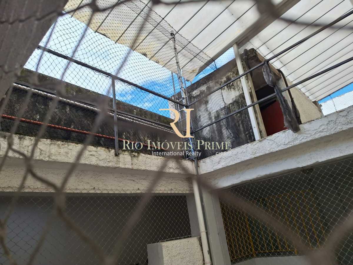 Conheça TERRAÇO do imóvel - Botafogo / Prédio com 3 pavimentos / reformado - RPPR10001 - 27 TERRAÇO - 27