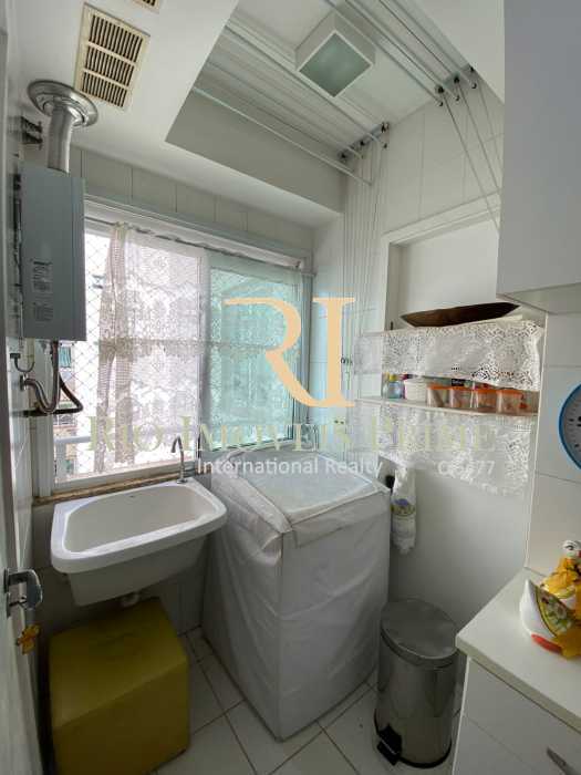 Conheça ÁREA DE SERVIÇO. do imóvel - Barra, Libertà Resort, infra total, 3 quartos, suíte e vaga - RPAP30293 - 9 ÁREA DE SERVIÇO. - 9