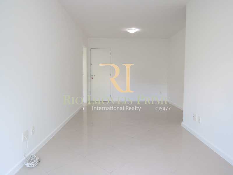 Conheça 4 SALA do imóvel - Apartamento à venda Rua São Francisco Xavier, Tijuca, Rio de Janeiro - R$ 550.000 - RPAP20054 - 4 4 SALA - 4