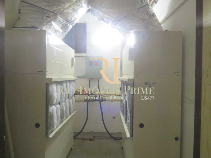 SALA AR COND - 16
