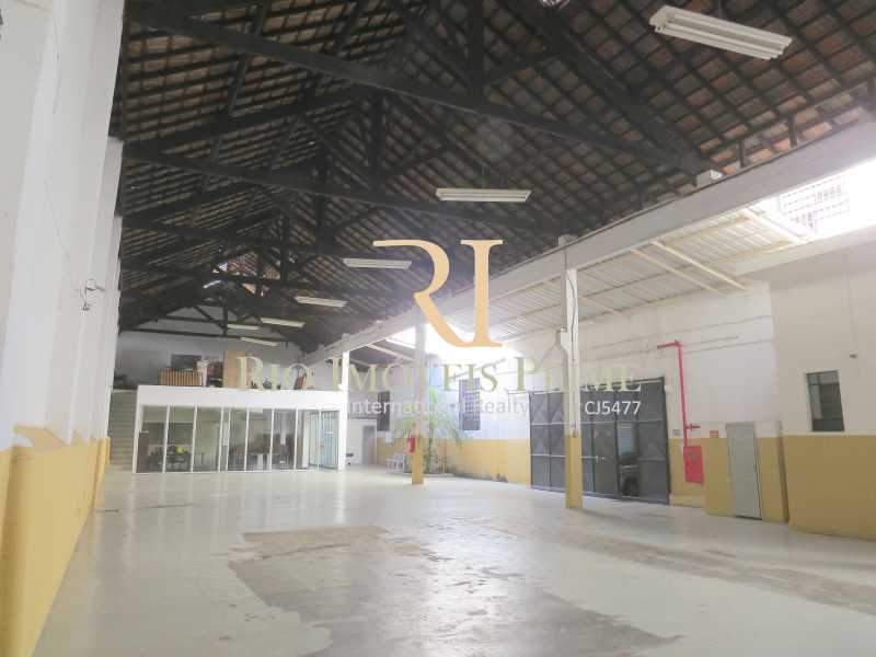 GALPÃO - 4