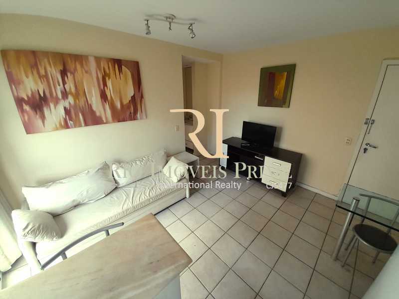 Conheça SALA do imóvel - Flat para alugar Rua das Laranjeiras, Laranjeiras, Rio de Janeiro - R$ 3.300 - RPFL10091 - 4 SALA - 4