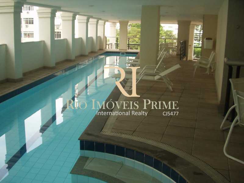 Conheça PISCINA COM RAIA do imóvel - Flat para alugar Rua das Laranjeiras, Laranjeiras, Rio de Janeiro - R$ 3.300 - RPFL10091 - 18 PISCINA COM RAIA - 18