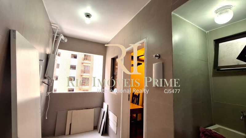 AREA DE SERVICO - 17