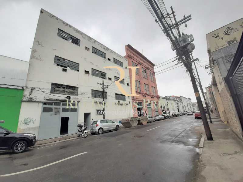 FACHADA - RUA - 30