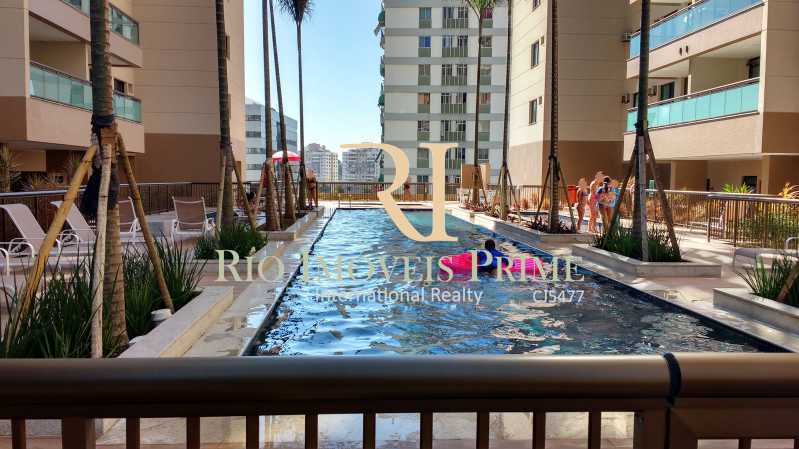 ÁREA DA PISCINA - 11