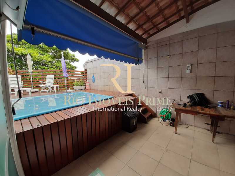 PISCINA - 27