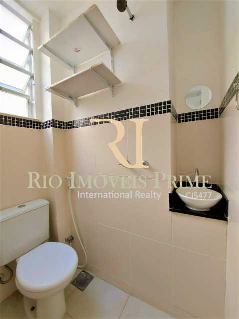 BANHEIRO DE SERVIÇO. - 17