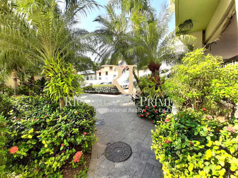 Conheça PAISAGISMO do imóvel - Apartamento para alugar Rua Pereira de Almeida, Praça da Bandeira, Rio de Janeiro - R$ 2.700 - RPAP20247 - 28 PAISAGISMO - 28