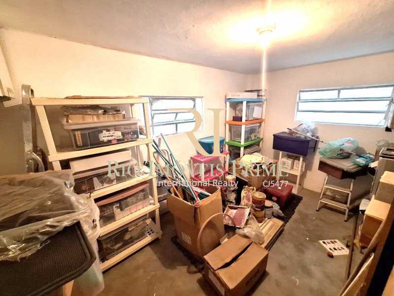 BOX NA GARAGEM. - 20