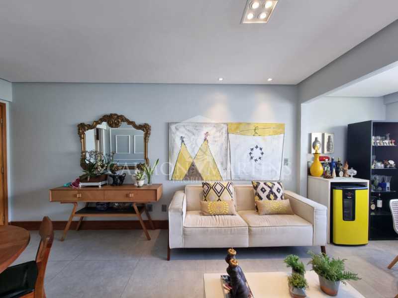 Conheça 4 do imóvel - APARTAMENTO 3 QUARTOS (1 SUÍTE), DEP. COMPLETA, NO CANDEAL - PIAP30401 - 4 4 - 4