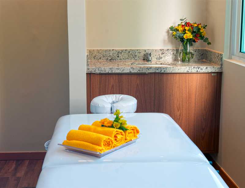 Conheça foto-sala-de-massagem do imóvel - 3 Quartos com varanda gourmet e 2 vagas de garagem no Jardim Armação. - PIAP30806 - 21 foto-sala-de-massagem - 21