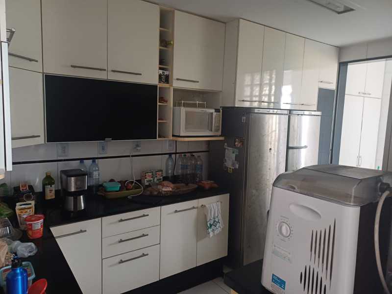 Conheça 13 do imóvel - APARTAMENTO 3 QUARTOS (1 SUÍTE), 240M², 2 VAGAS, NA PITUBA - PIAP30925 - 13 13 - 13
