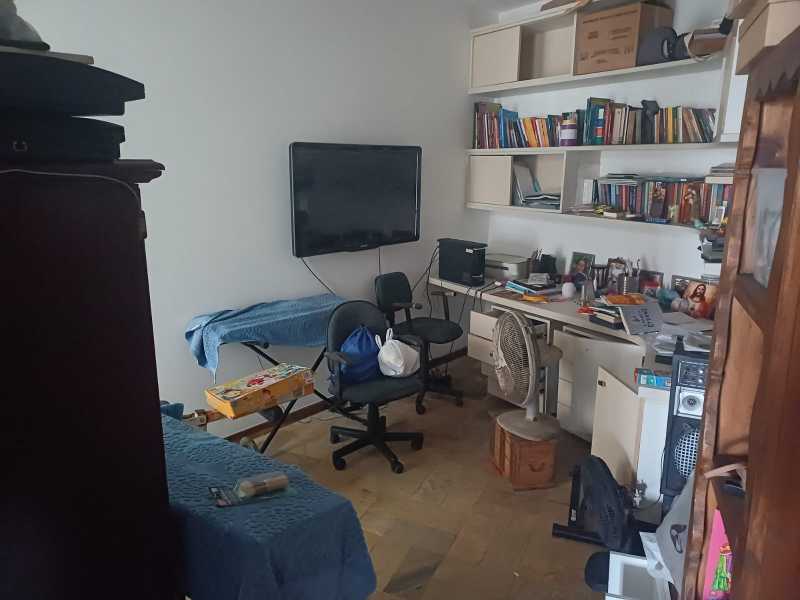 Conheça 9 do imóvel - APARTAMENTO 3 QUARTOS (1 SUÍTE), 240M², 2 VAGAS, NA PITUBA - PIAP30925 - 9 9 - 9