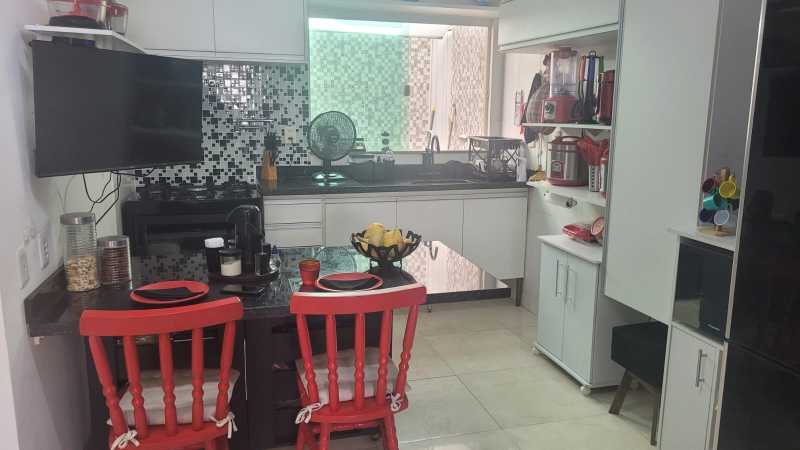 Conheça 7 do imóvel - CASA TRIPLEX 4 QUARTOS (1 SUÍTE), 210M², EM LAURO DE FREITAS - PICN40090 - 7 7 - 7