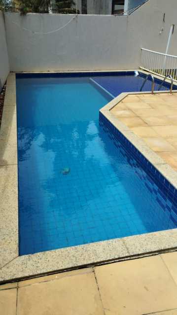 Piscina condomínio - 27