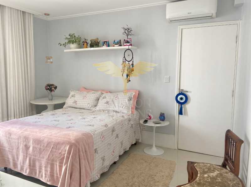 PIAP31123 - 6