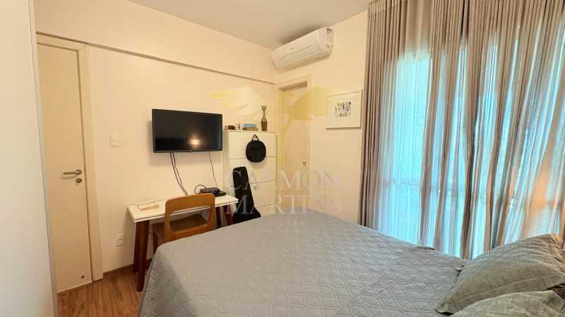PIAP31126 - 10