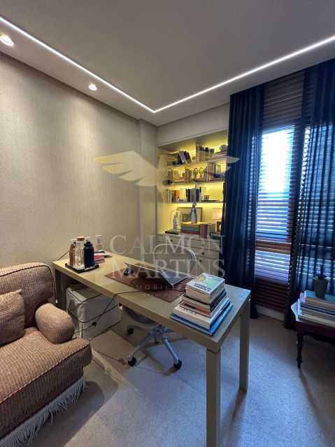 PIAP31129 - 23