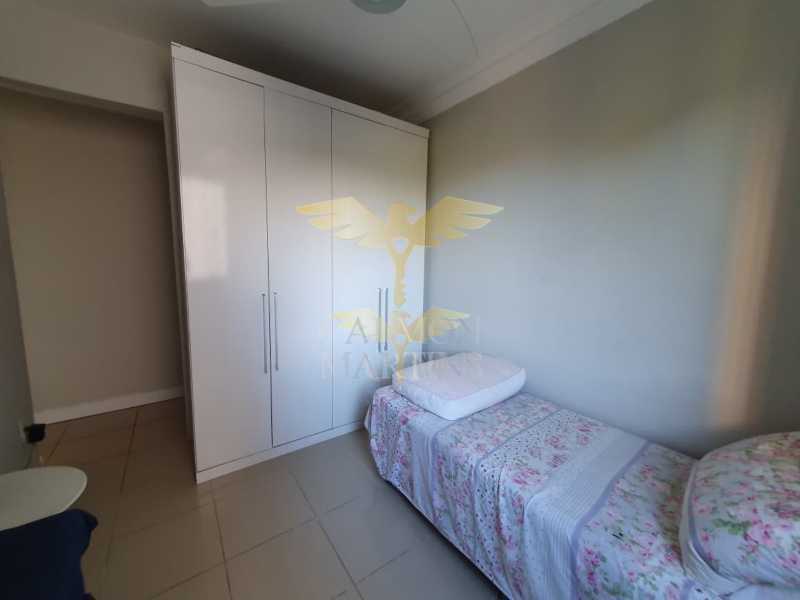 PIAP31130 - 8