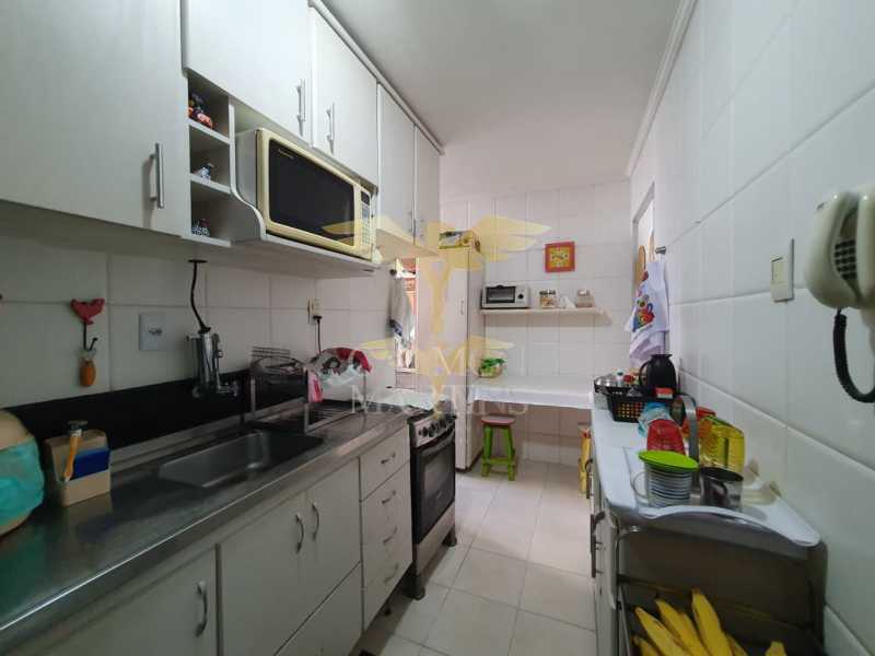 PIAP31130 - 16