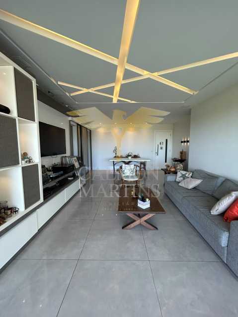 PIAP40256 - 1