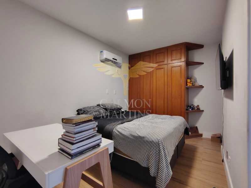 PIAP40261 - 5