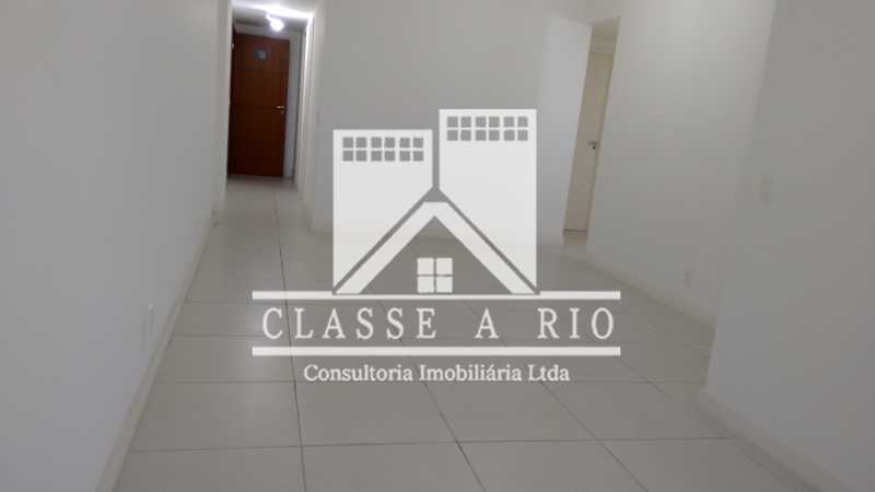 09 - 11