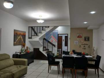 Ótima localização - CASA 3 QUARTOS ANIL - FRCA30014