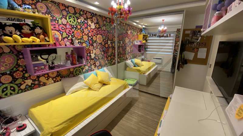 Quarto - 12