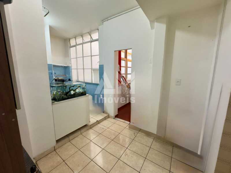 Conheça 3378 do imóvel - Apartamento à venda na Tijuca, próximo ao Shopping Boulevard e Rua Uruguai! São 2 quartos, closet, escritório, jardim de inverno e condomínio de apenas R$ 341. Excelente localização e ótimo custo-benefício. Agende sua visita! - 3379 - 18 3378 - 18