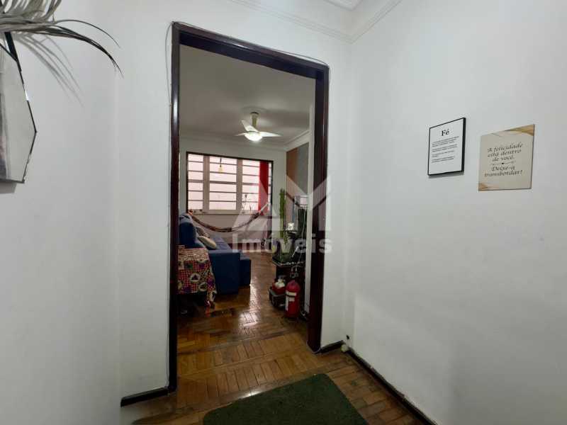 Conheça 3378 do imóvel - Apartamento à venda na Tijuca, próximo ao Shopping Boulevard e Rua Uruguai! São 2 quartos, closet, escritório, jardim de inverno e condomínio de apenas R$ 341. Excelente localização e ótimo custo-benefício. Agende sua visita! - 3379 - 23 3378 - 23