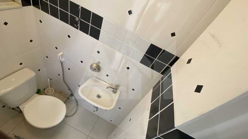 Banheiro de Serviço - 27