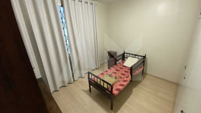 Quarto - 12