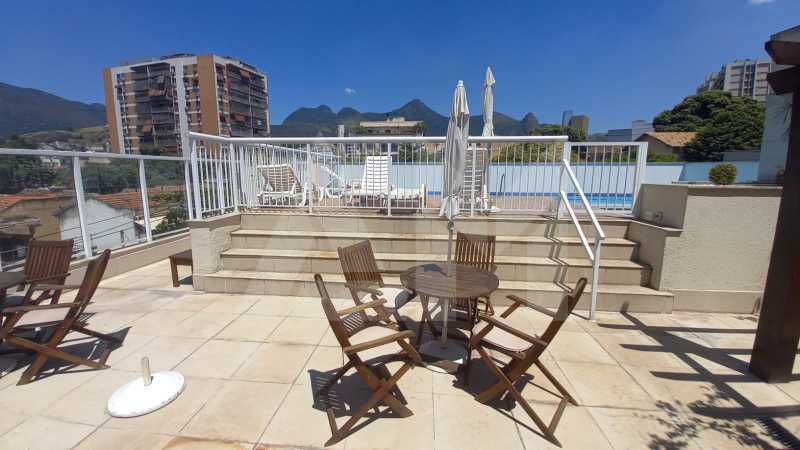Área da Piscina - 19