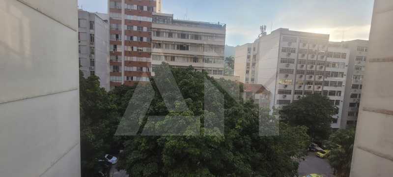 Vista - 16