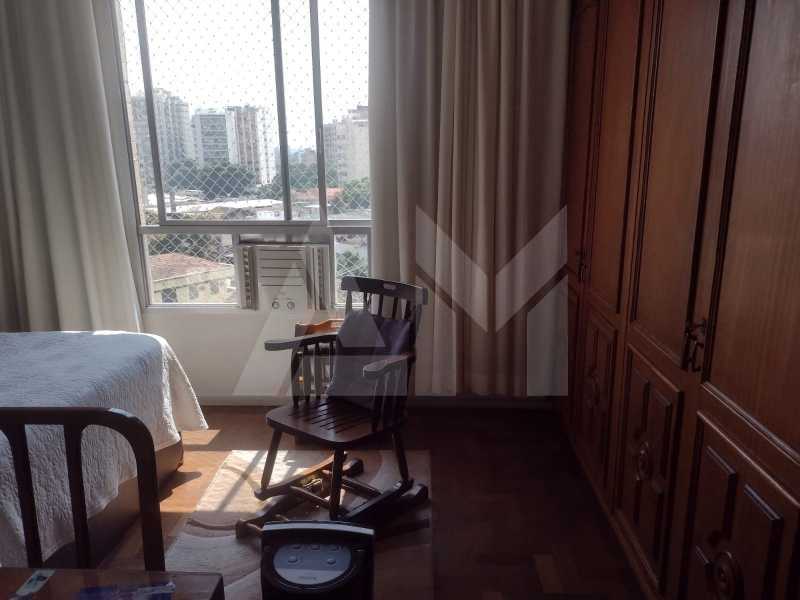 Quarto - 11