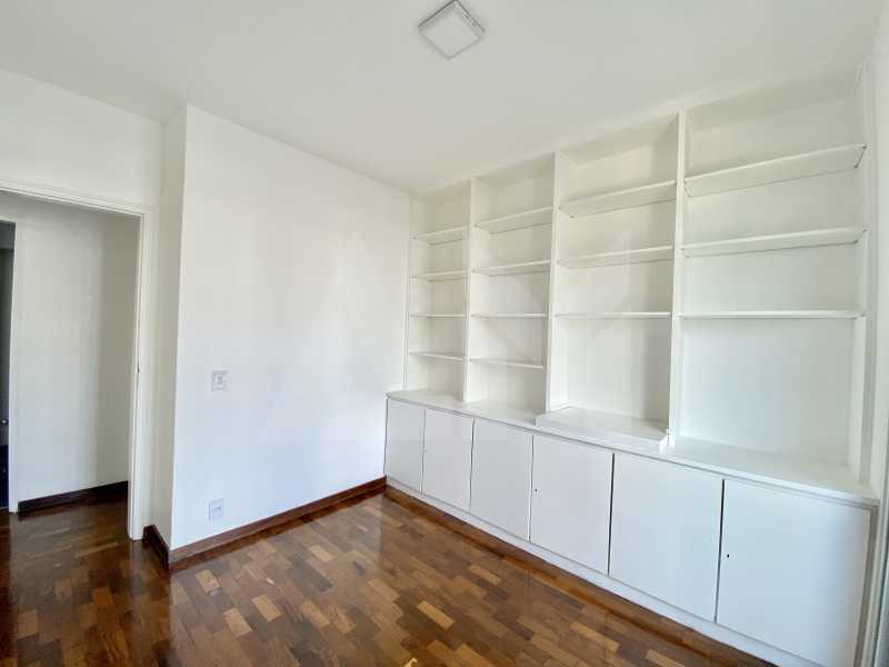 Quarto - 17