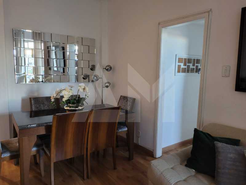 Sala - 9