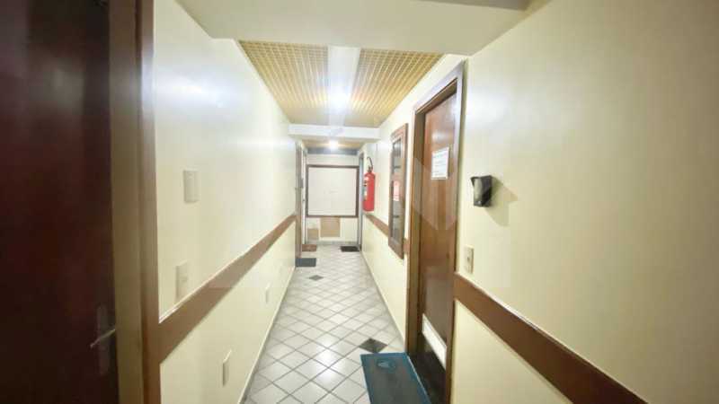 Corredor - 18