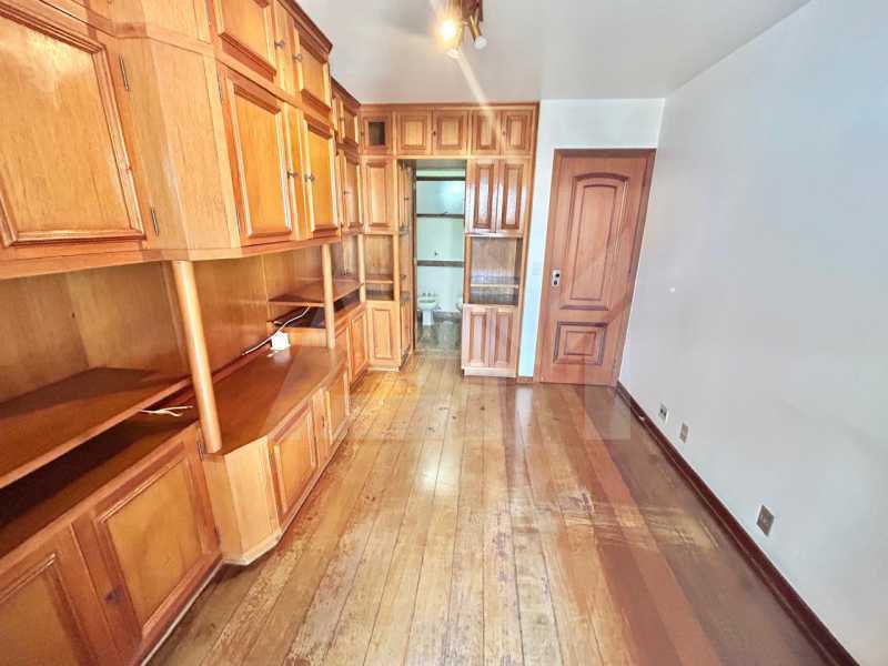 Quarto - 13