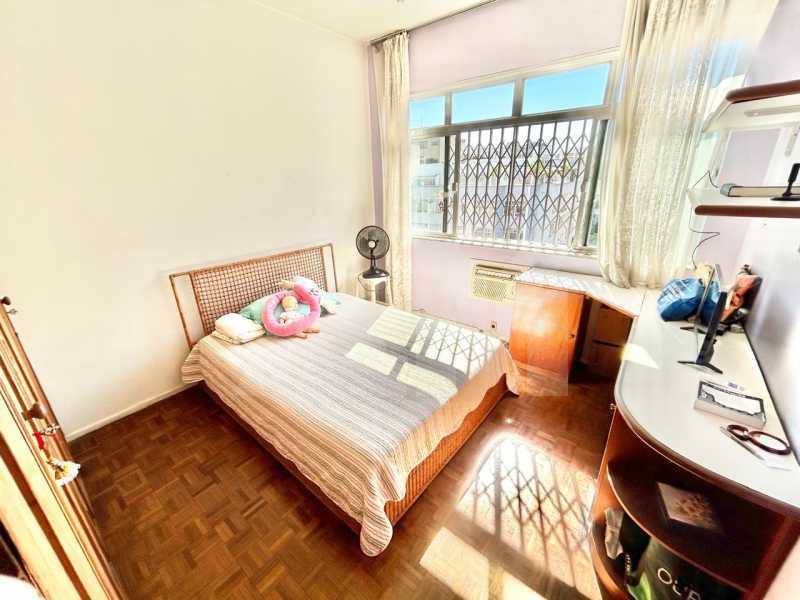 Quarto - 12