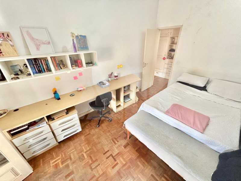 Quarto - 12