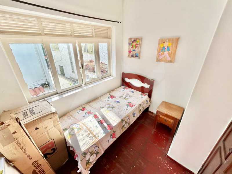 Quarto - 18