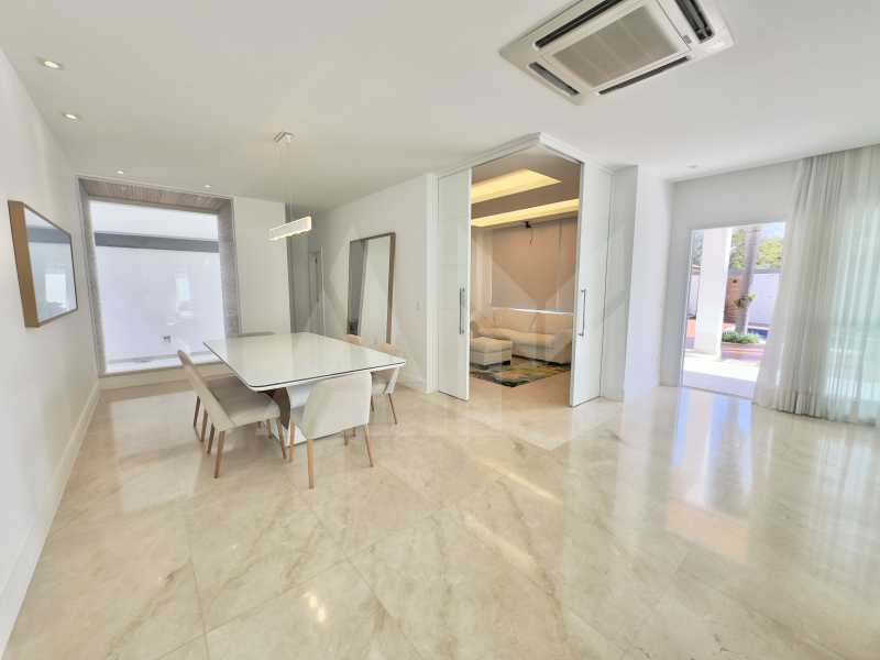 Sala - 4