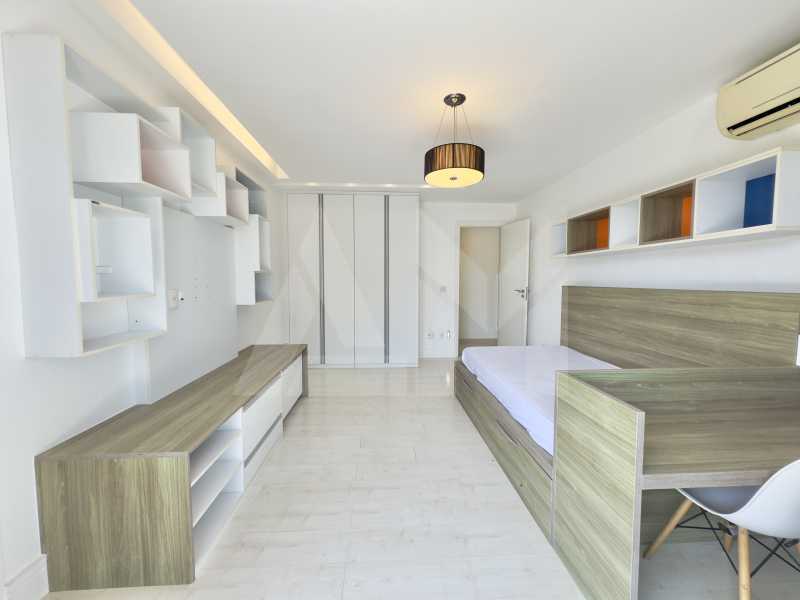 Quarto - 13