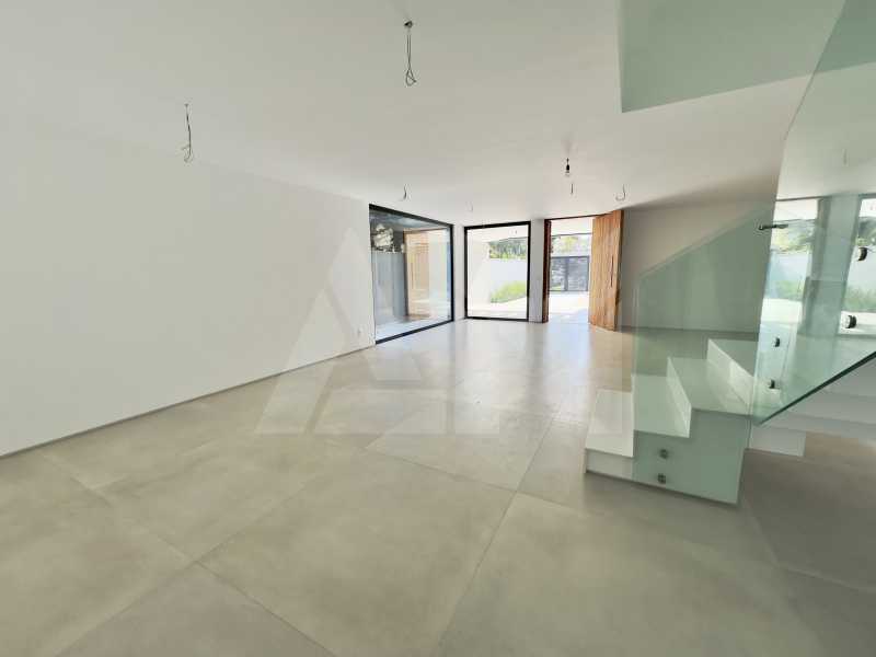 Sala - 9