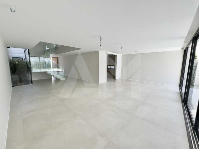 Sala - 4